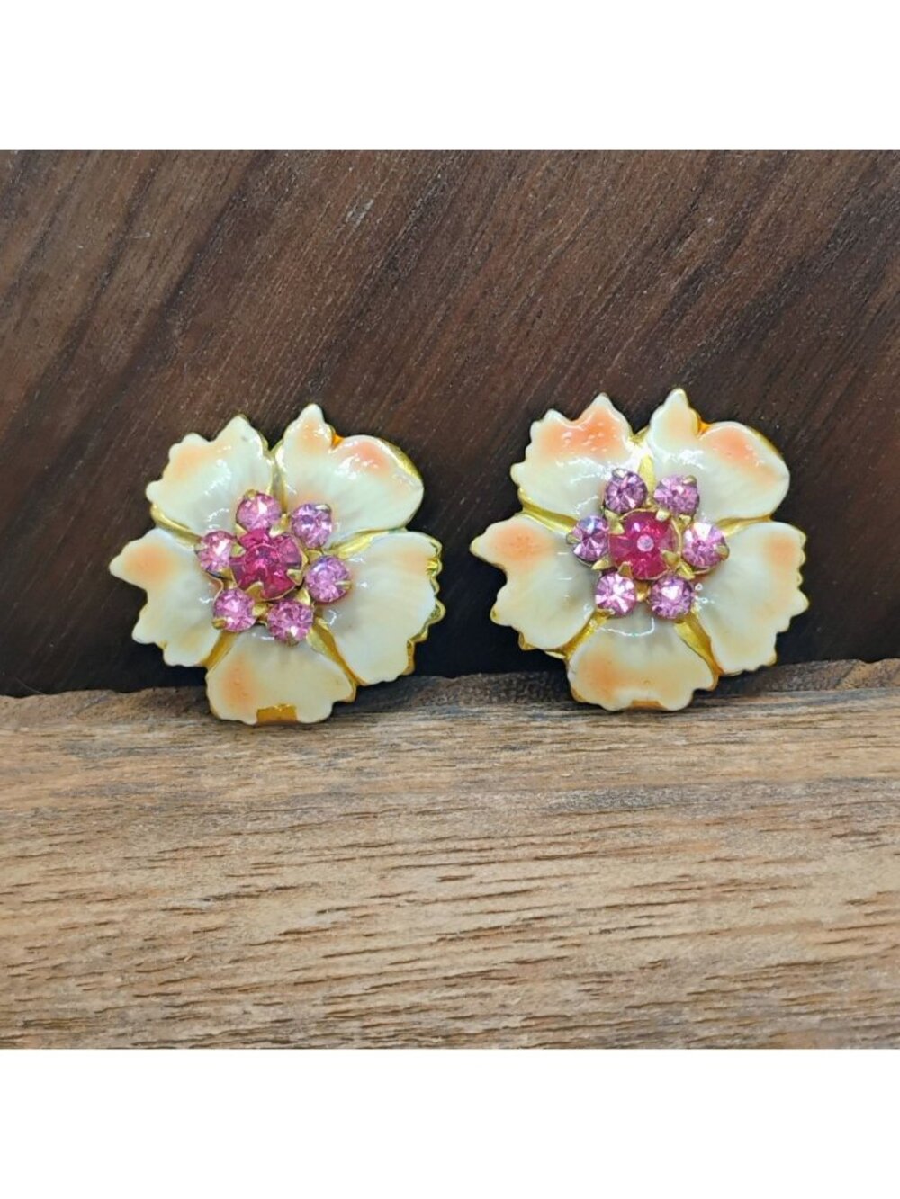 Vtg Sandor Enamel Rhinestone Flower Clip-on Earrings Gold Tone 1"